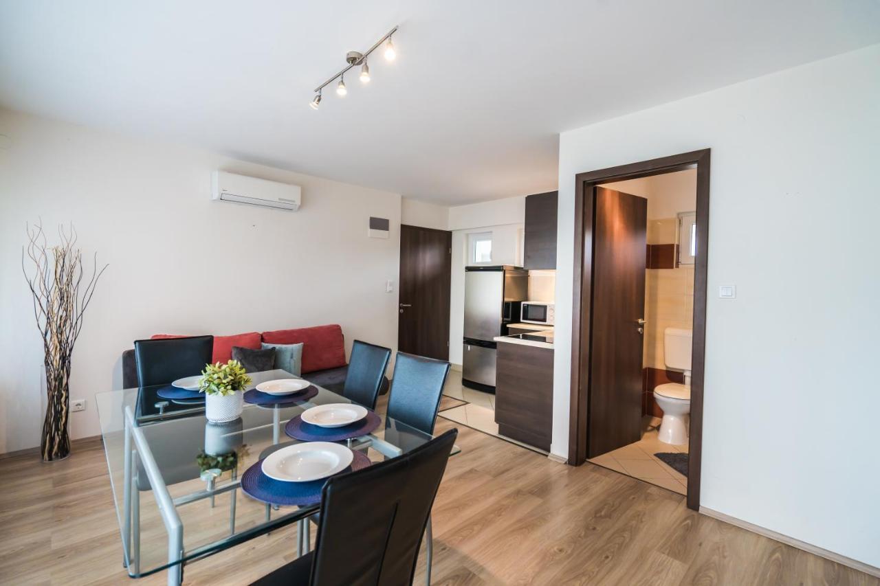 Siesta Sziget - Balaton-Parti Apartmanok Siofok Exterior photo